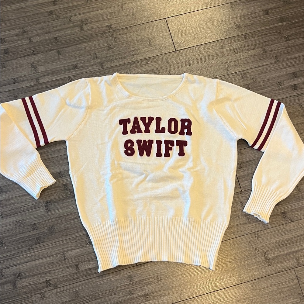Taylor Swift Limited Edition Red TV varsity sweater size M - Picture 2 of 5